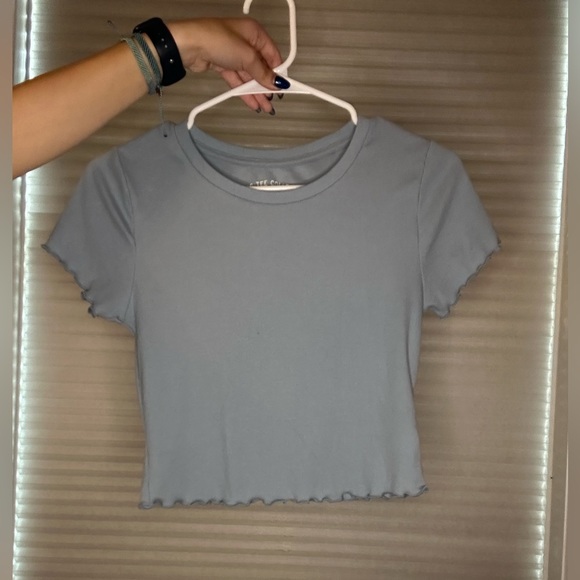 Aero Shrunken Tee Crop Top - Picture 1 of 3